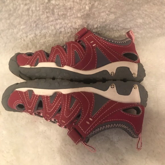 Little Kid/Girl Shoe/Sandal (Wet Tech Fish) - Picture 5 of 7